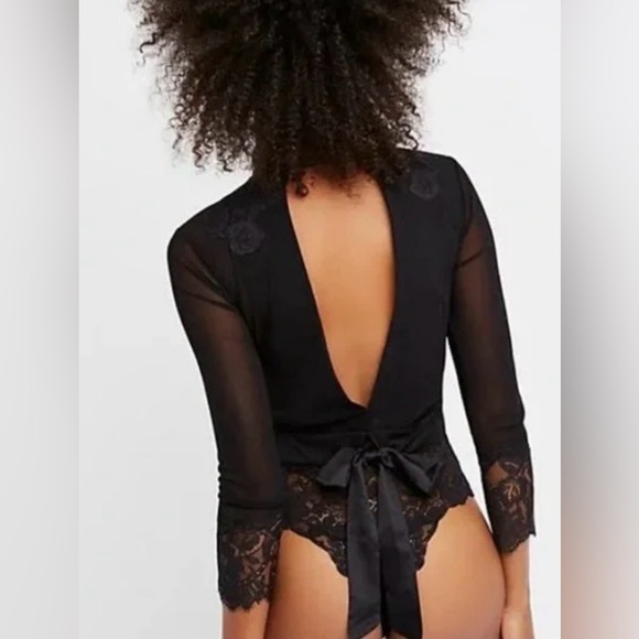 We Are HAH Take HAH Bow Black Lace Reversible Bodysuit - Picture 3 of 8